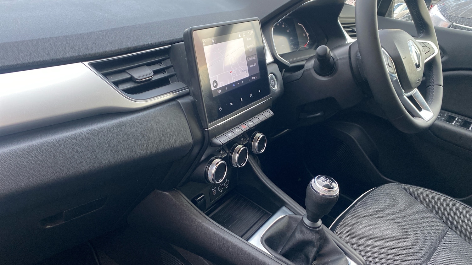 Used Renault Captur 2022 for sale - 77045604: Photo 9