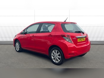 Used Toyota Yaris 2013 for sale - 79384210: Photo