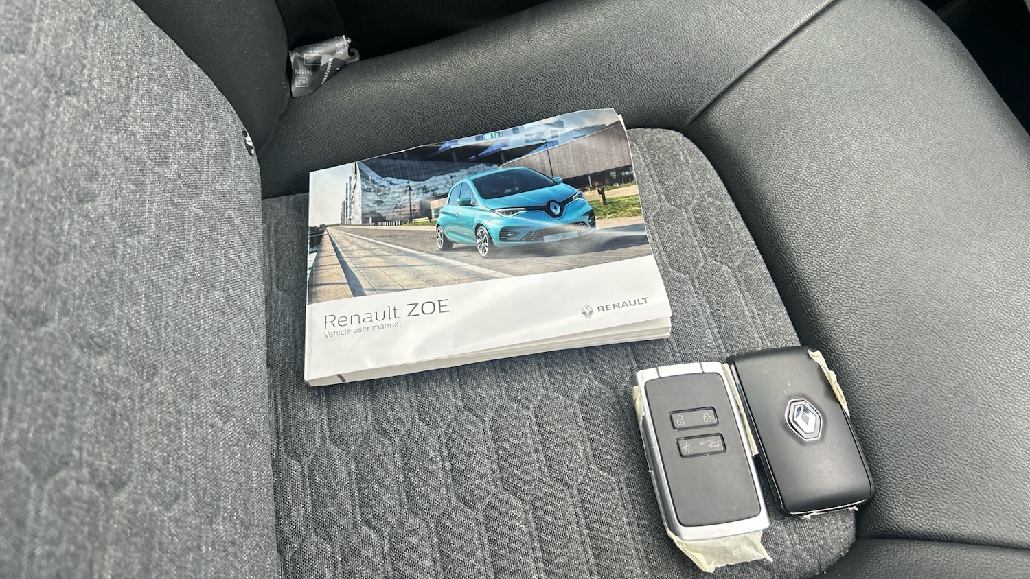 Used Renault Zoe 2021 for sale - 76892882: Photo 19