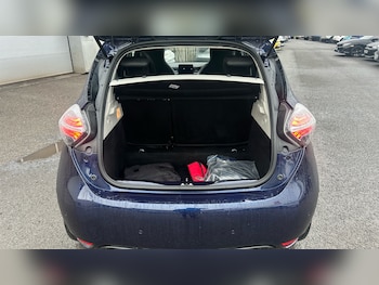 Used Renault Zoe 2021 for sale - 76892882: Photo