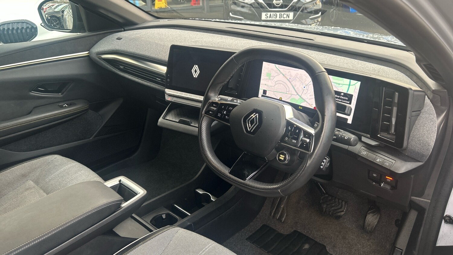 Used Renault Megane E Tech 2023 for sale - 77490595: Photo 11