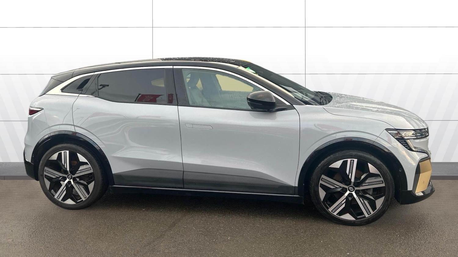 Used Renault Megane E Tech 2023 for sale - 77490595: Photo 5