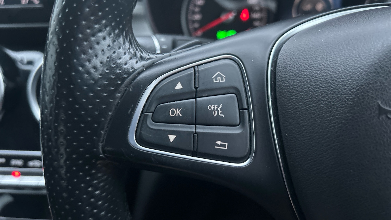 Used Mercedes-Benz C Class 2014 for sale - 76862271: Photo 23