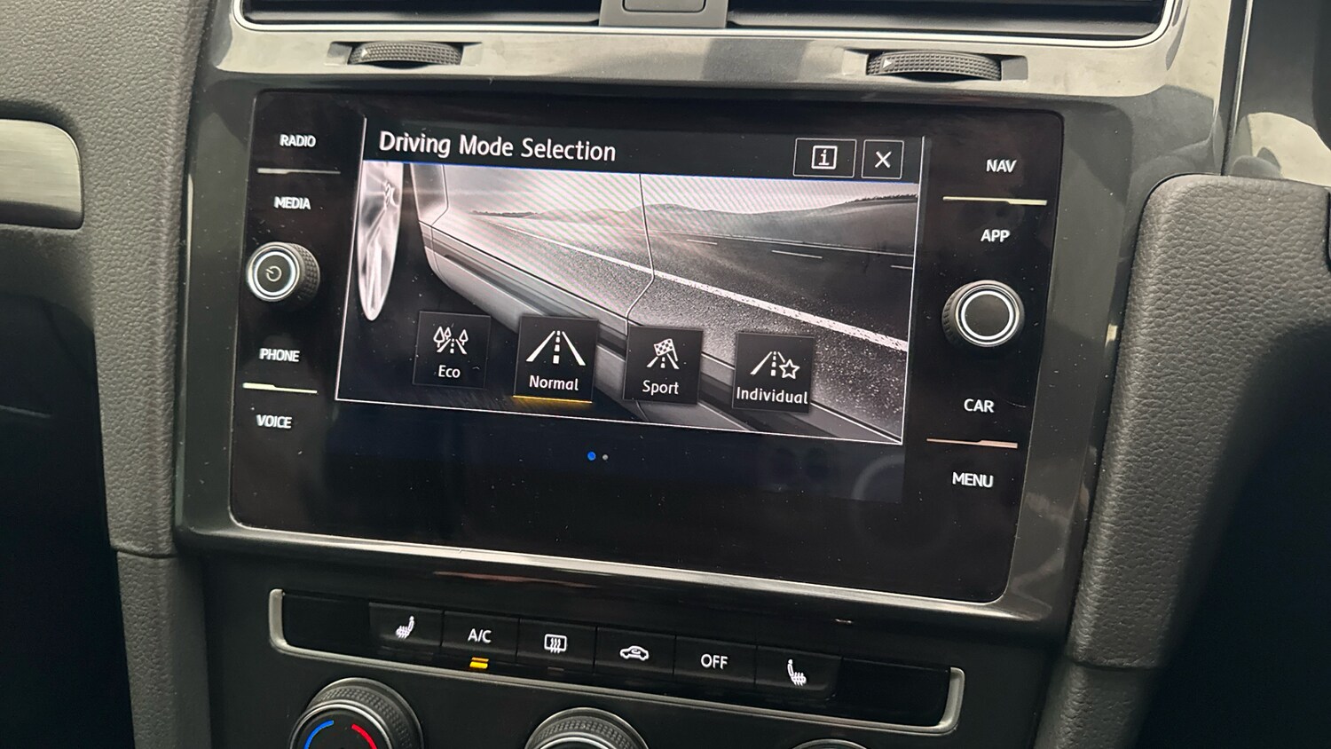 Used Nissan Qashqai 2024 for sale - 77404482: Photo 34