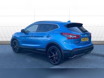 Used Nissan Qashqai 2018 for sale - 77497709: Photo