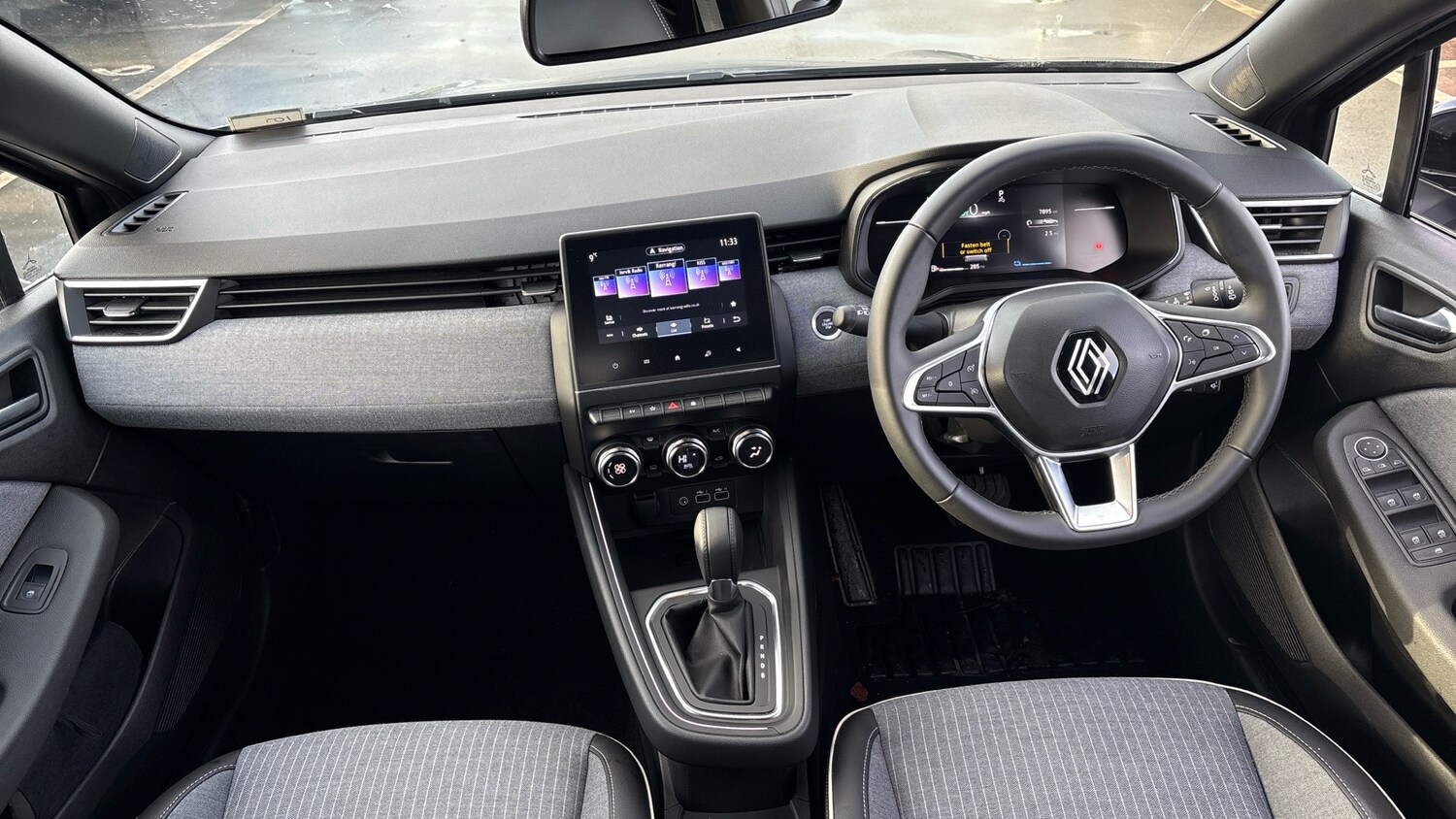 Used Renault Clio 2024 for sale - 77353513: Photo 10