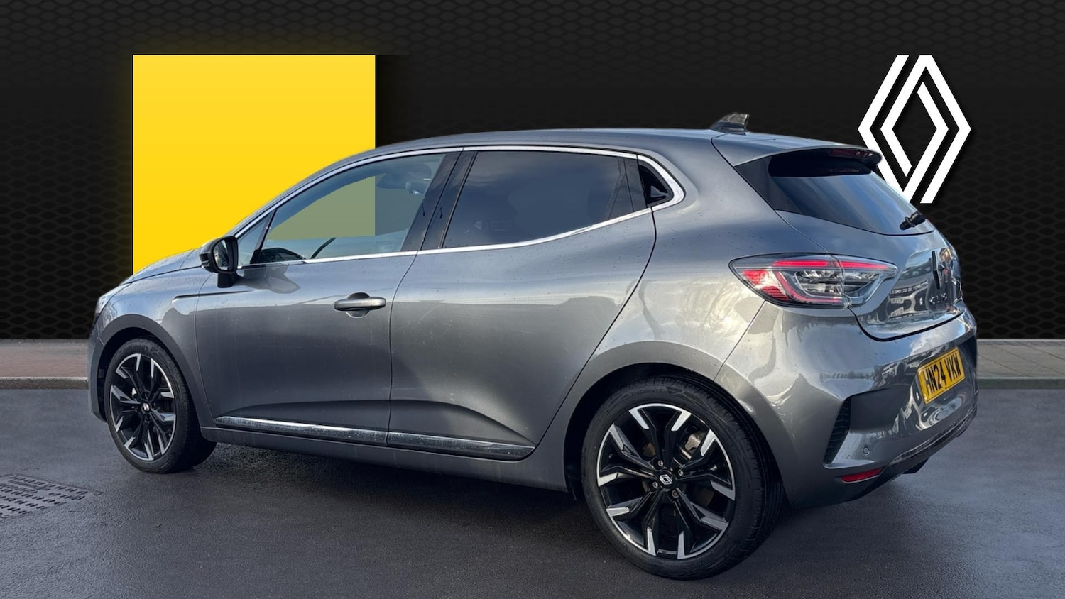 Used Renault Clio 2024 for sale - 77353513: Photo 2