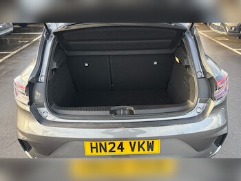 Used Renault Clio 2024 for sale - 77353513: Photo