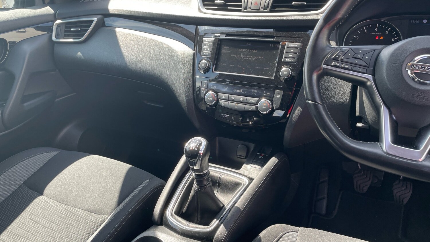 2019 Nissan Qashqai 1.3 DiG-T Acenta Premium 5dr Petrol Hatchback Hatchback Petr - Picture 14 of 24