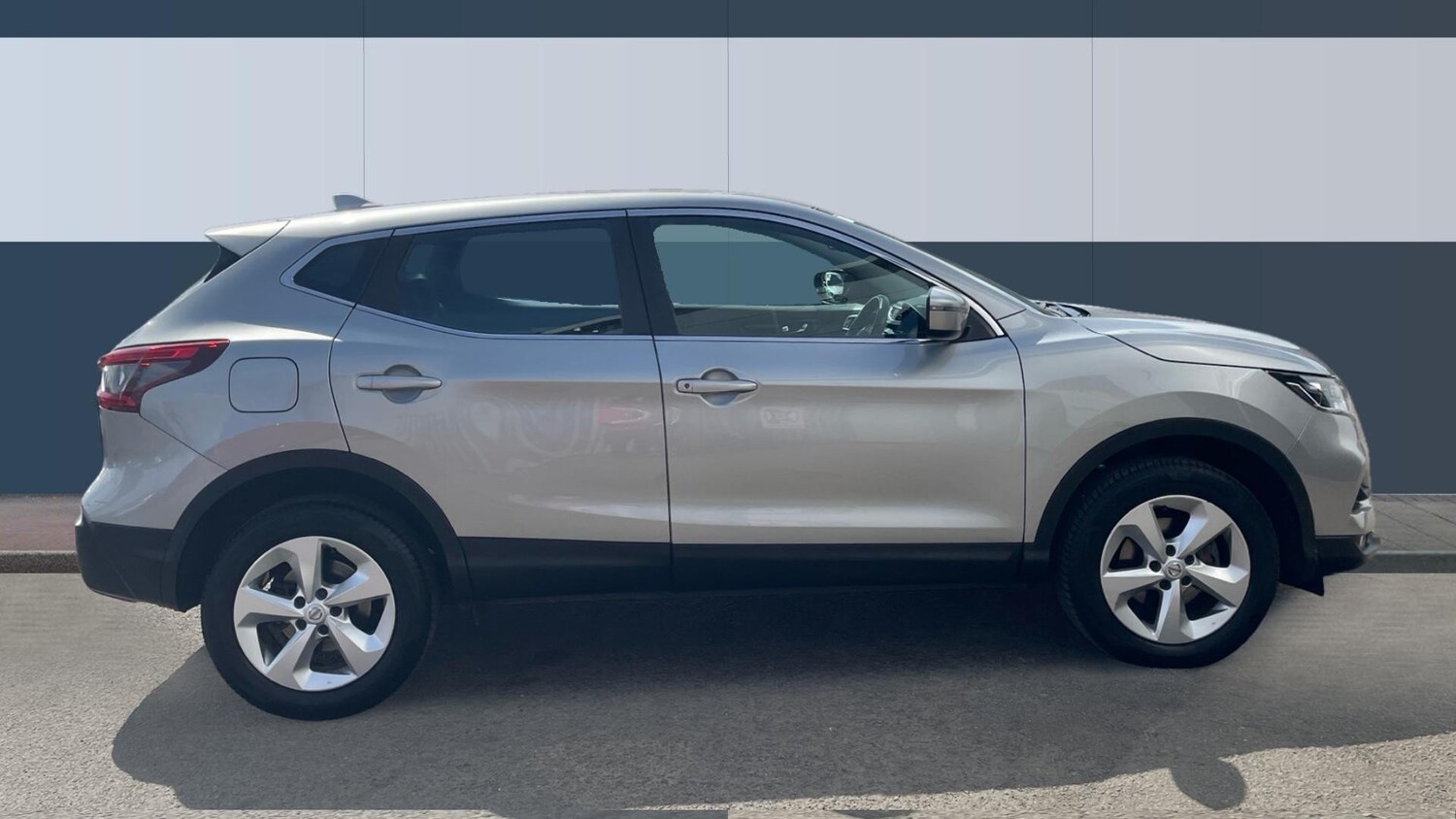 2019 Nissan Qashqai 1.3 DiG-T Acenta Premium 5dr Petrol Hatchback Hatchback Petr - Picture 5 of 24