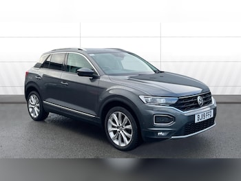 Used Volkswagen T-Roc 2019 for sale - 77846312: Photo