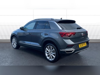 Used Volkswagen T-Roc 2019 for sale - 77846312: Photo