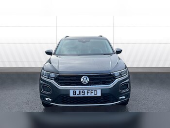 Used Volkswagen T-Roc 2019 for sale - 77846312: Photo
