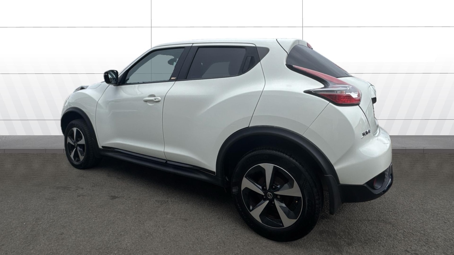 Used Nissan Juke 2018 for sale - 76117365: Photo 2