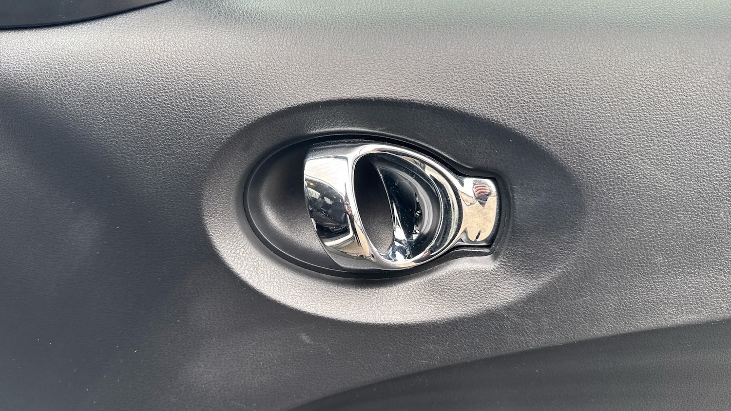 Used Nissan Juke 2018 for sale - 76117365: Photo 28