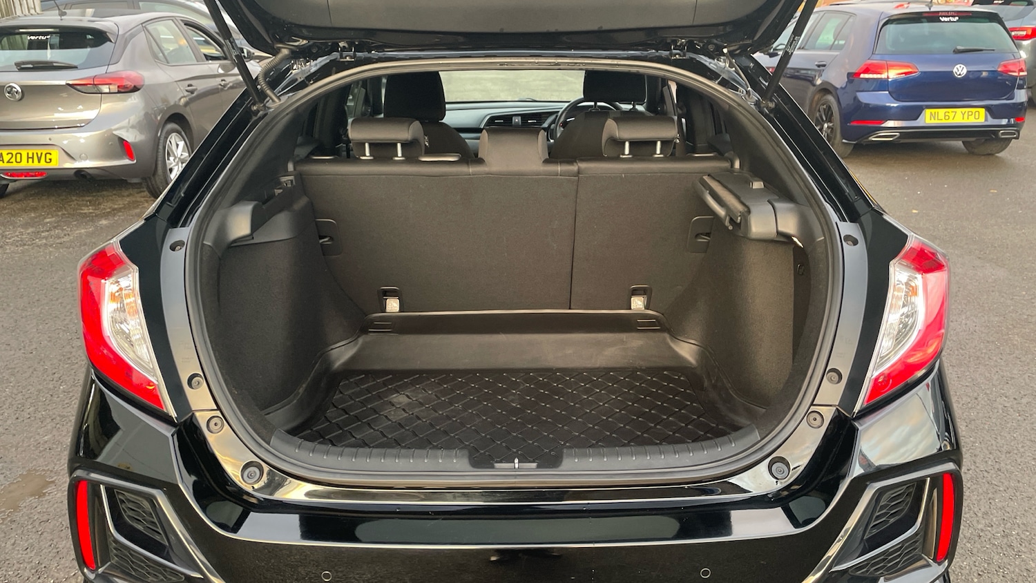 Used Honda Civic 2021 for sale - 77116430: Photo 4