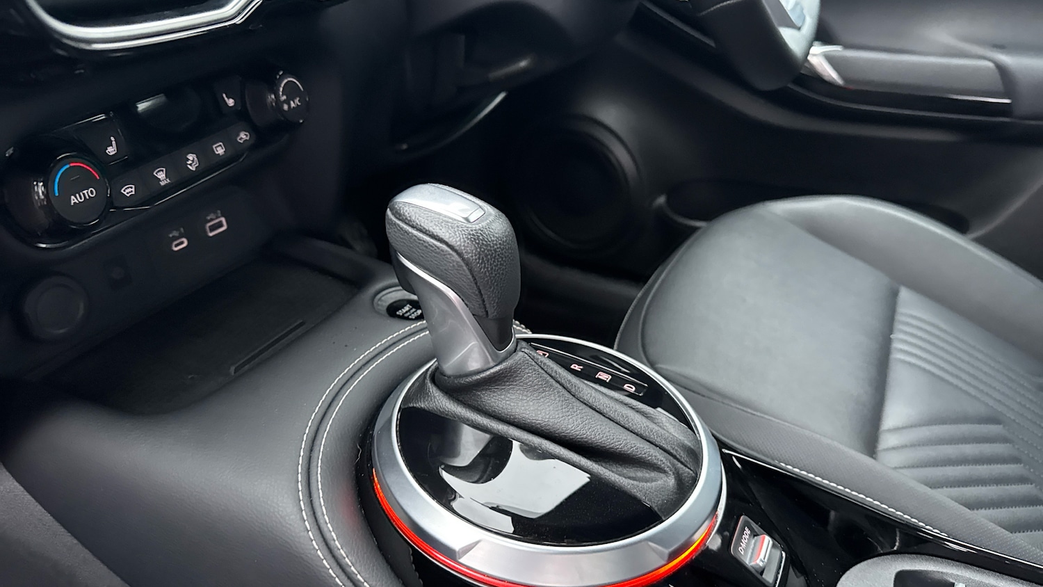 Used Nissan Juke 2024 for sale - 77026067: Photo 13