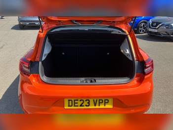 Used Renault Clio 2023 for sale - 78724958: Photo