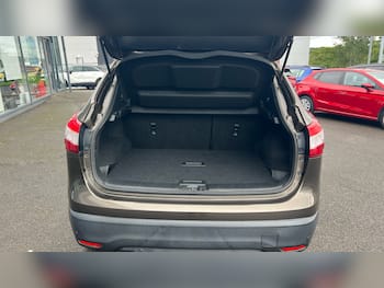 Used Nissan Qashqai 2015 for sale - 79368085: Photo