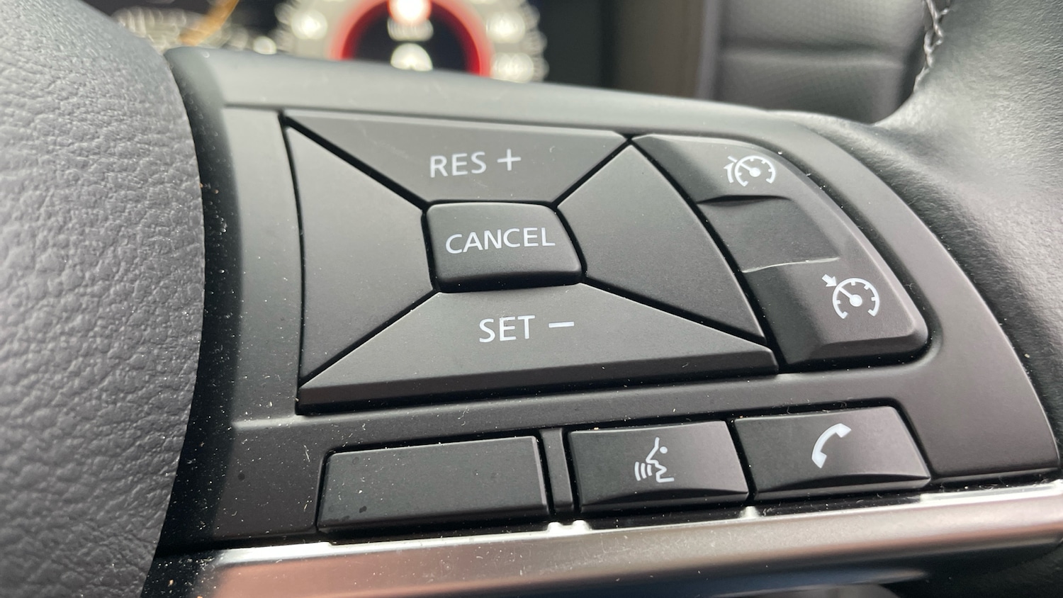 Used Nissan Juke 2024 for sale - 76164430: Photo 24