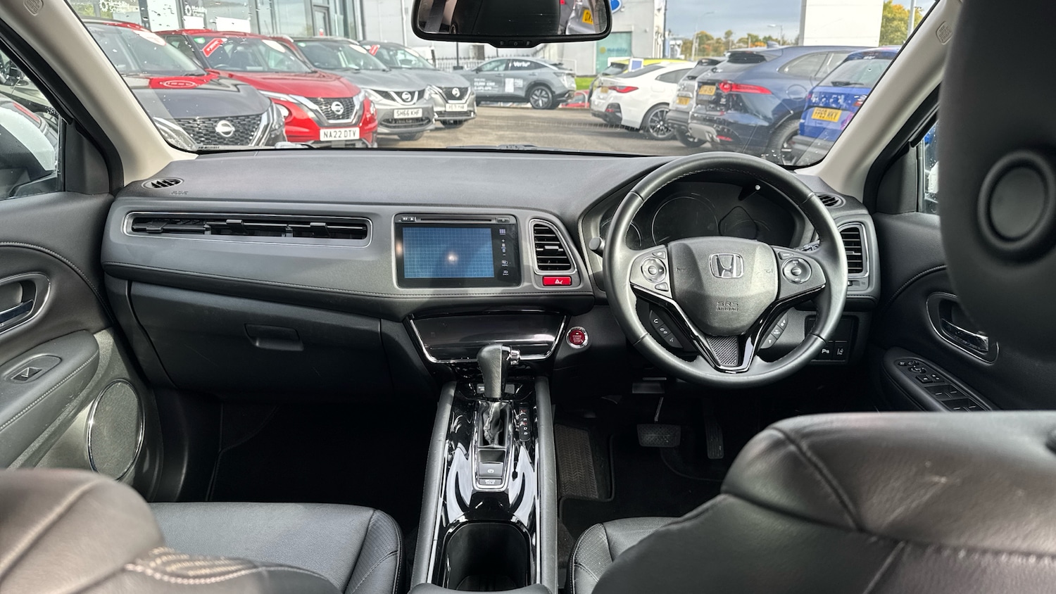 Used Honda HR-V 2016 for sale - 76102805: Photo 10
