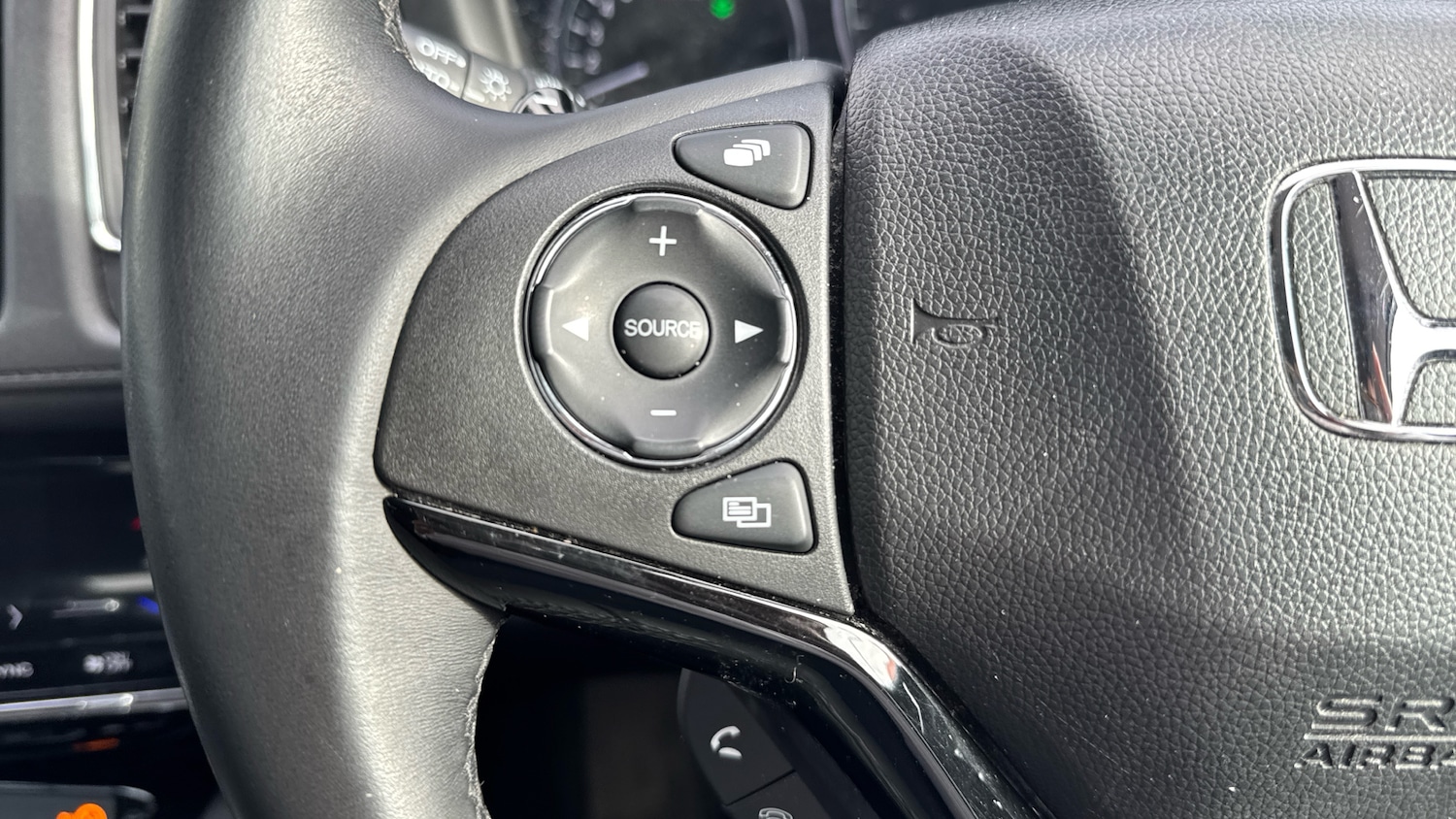 Used Honda HR-V 2016 for sale - 76102805: Photo 24