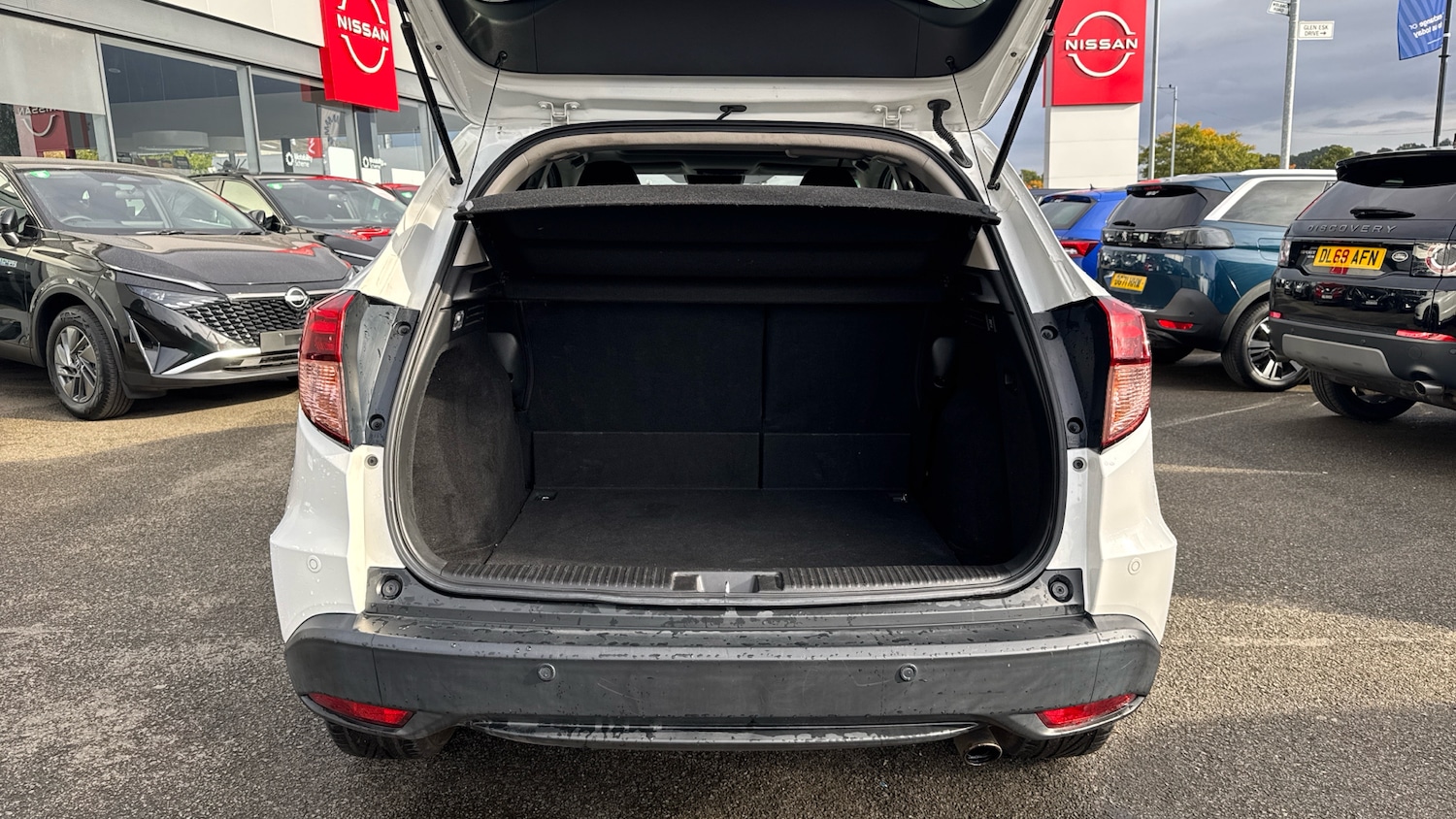 Used Honda HR-V 2016 for sale - 76102805: Photo 4
