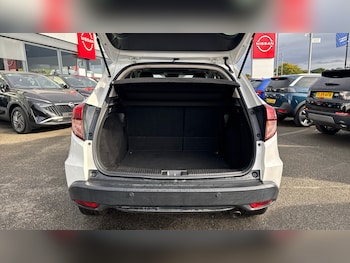 Used Honda HR-V 2016 for sale - 76102805: Photo 4