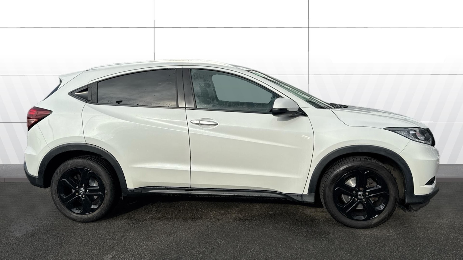 Used Honda HR-V 2016 for sale - 76102805: Photo 5