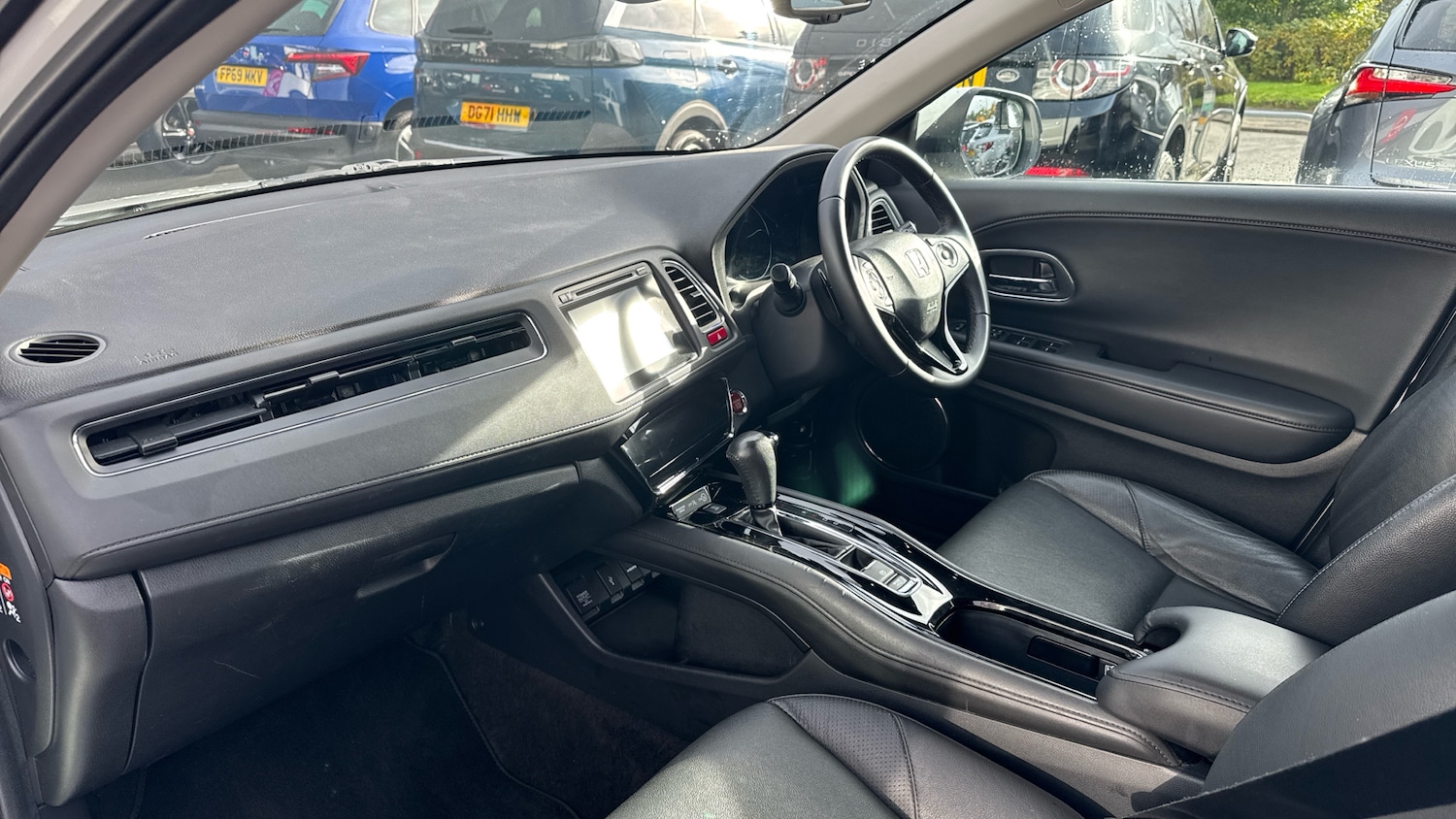 Used Honda HR-V 2016 for sale - 76102805: Photo 9