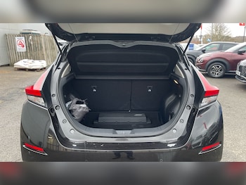 Used Nissan Leaf 2021 for sale - 77285435: Photo