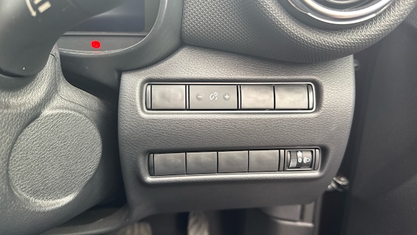 Used Nissan Juke 2024 for sale - 76211611: Photo 30