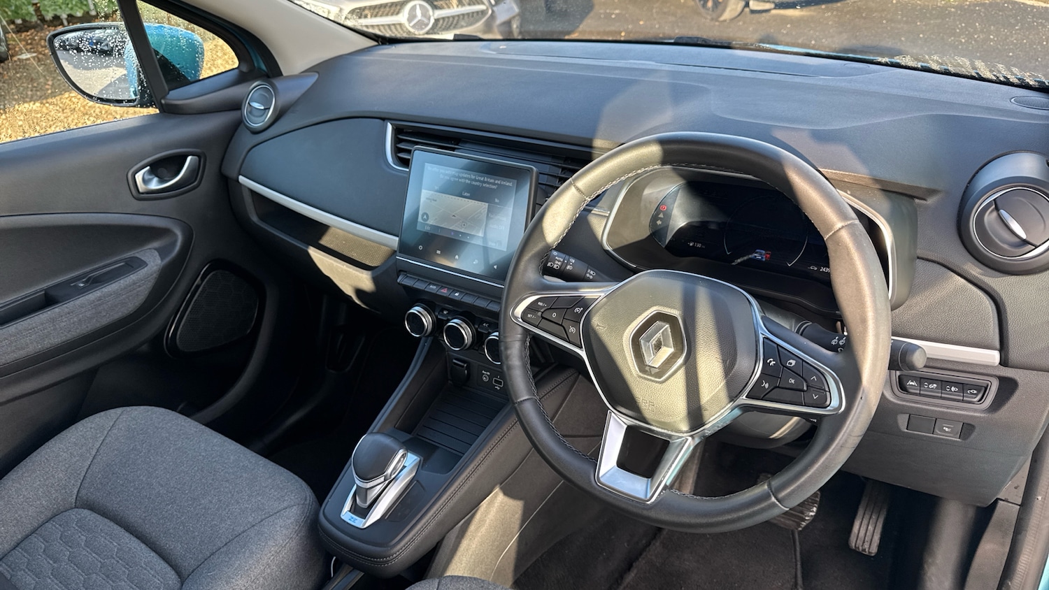 Used Renault Zoe 2021 for sale - 76683995: Photo 11