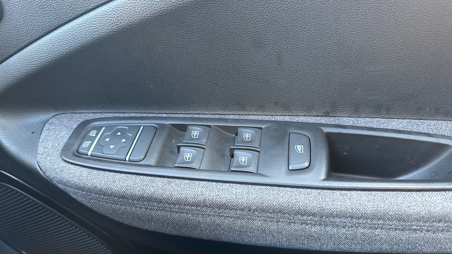 Used Renault Zoe 2021 for sale - 76683995: Photo 27