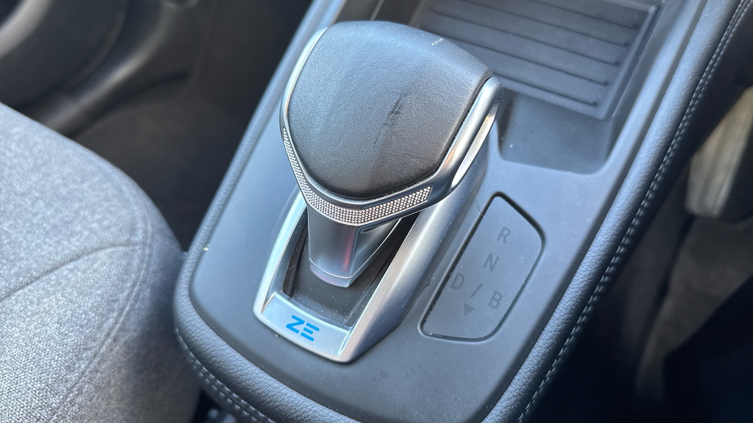 Used Renault Zoe 2021 for sale - 76683995: Photo 35