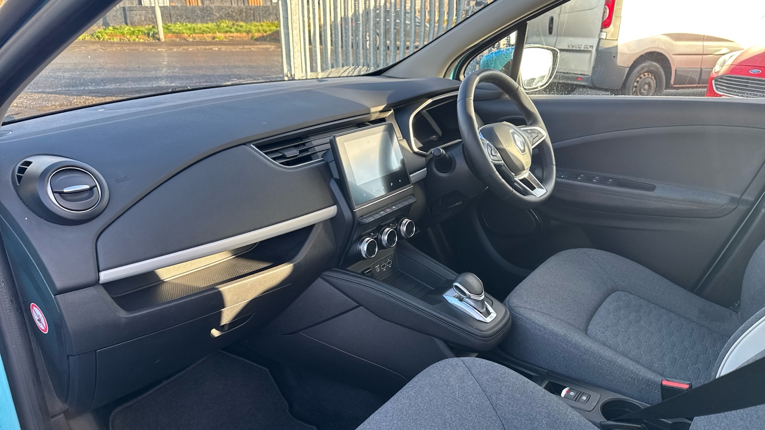 Used Renault Zoe 2021 for sale - 76683995: Photo 9