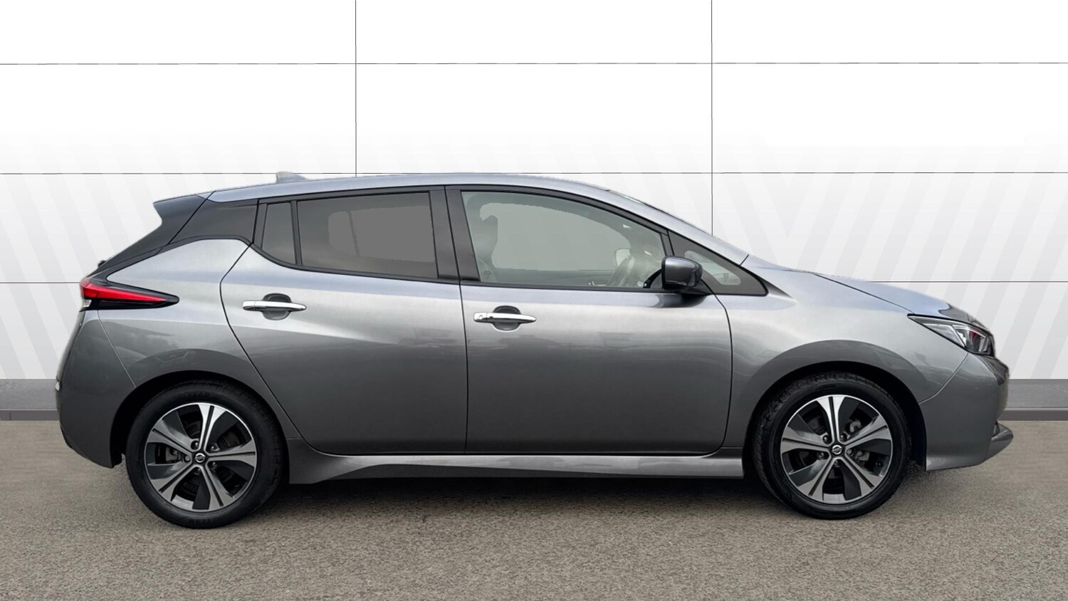 Used Nissan Leaf 2021 for sale - 76299212: Photo 5