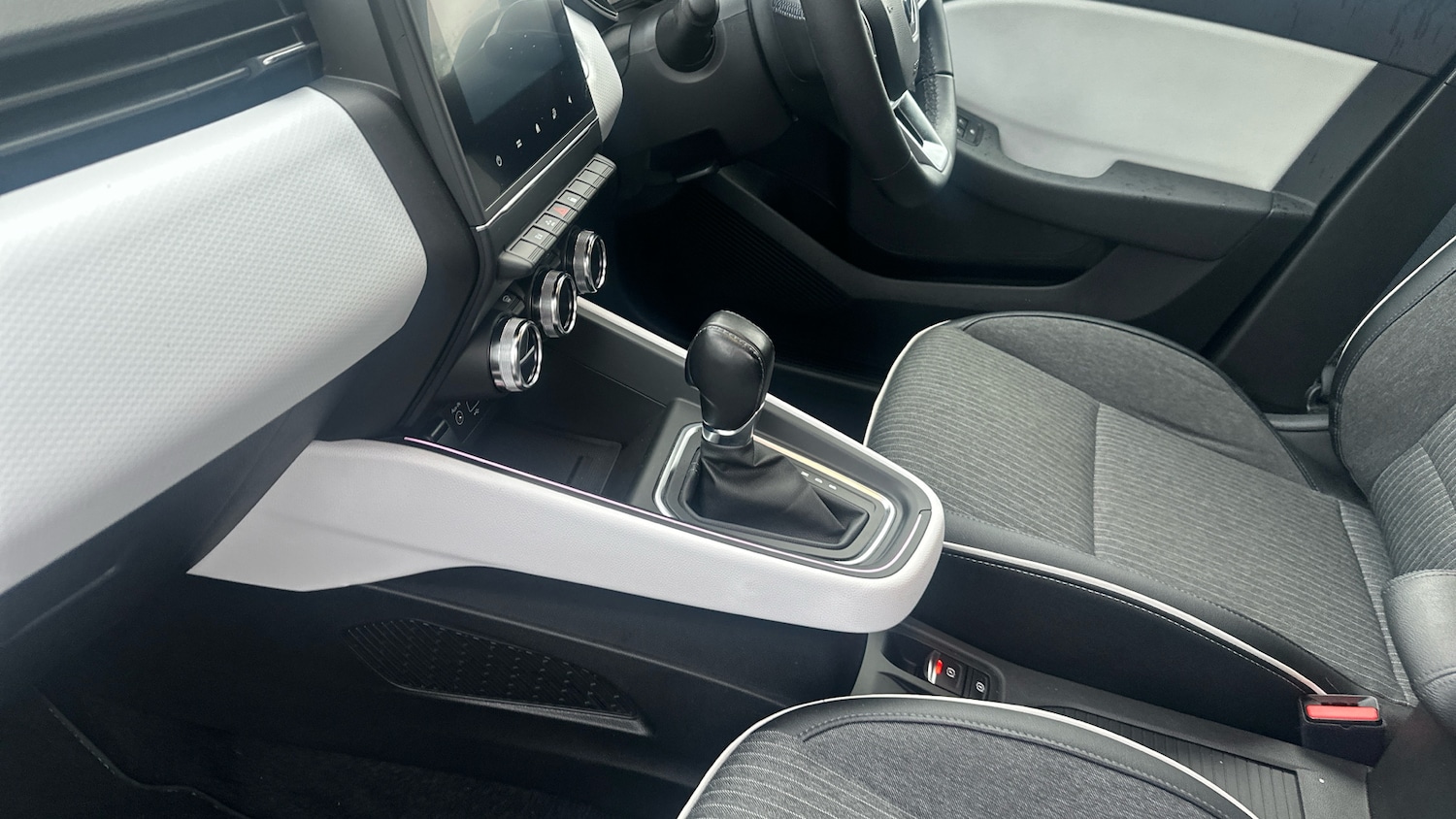 Used Renault Clio 2022 for sale - 77023347: Photo 13