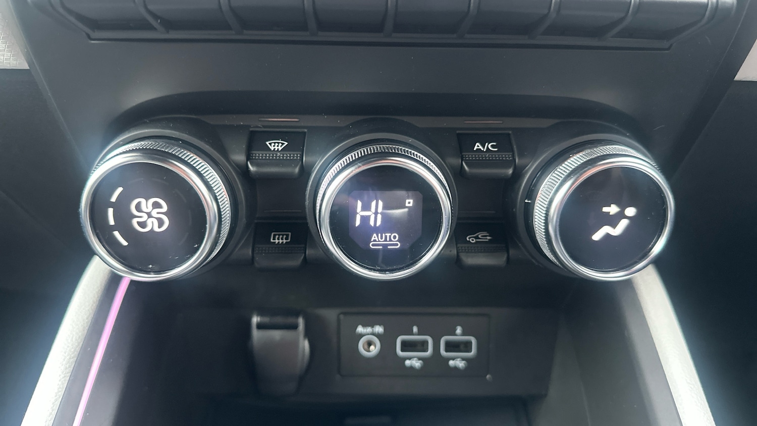 Used Renault Clio 2022 for sale - 77023347: Photo 21