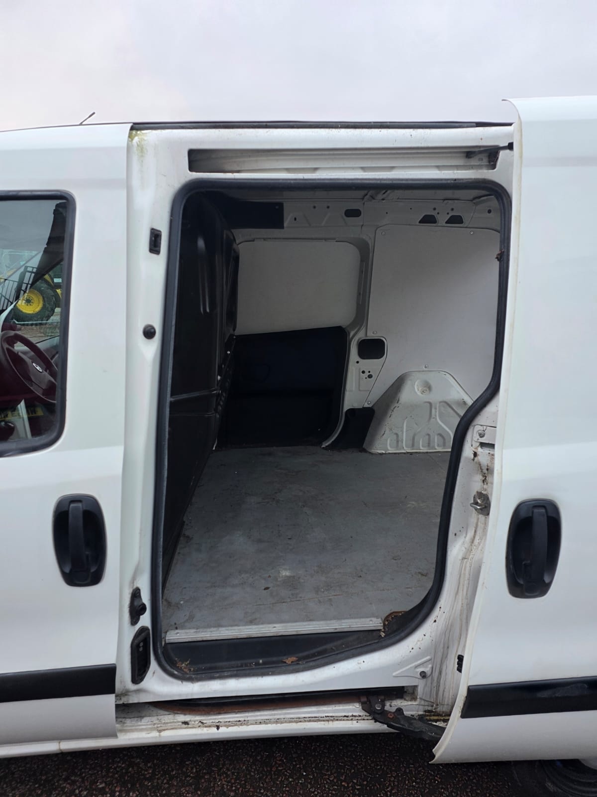 Used Vauxhall Combo 2013 for sale - 77505572: Photo 6