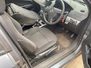Used Vauxhall Astra 2005 for sale - 75466612: Photo