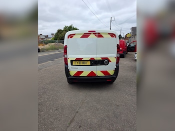 Used Vauxhall Combo 2018 for sale - 75604740: Photo