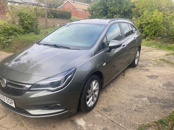 Vauxhall - Astra