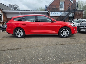 Used Ford Focus 2019 for sale - 78106042: Photo