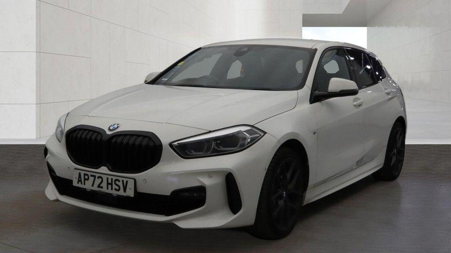Used BMW 1 Series 2023 for sale - 78182863: Photo 2