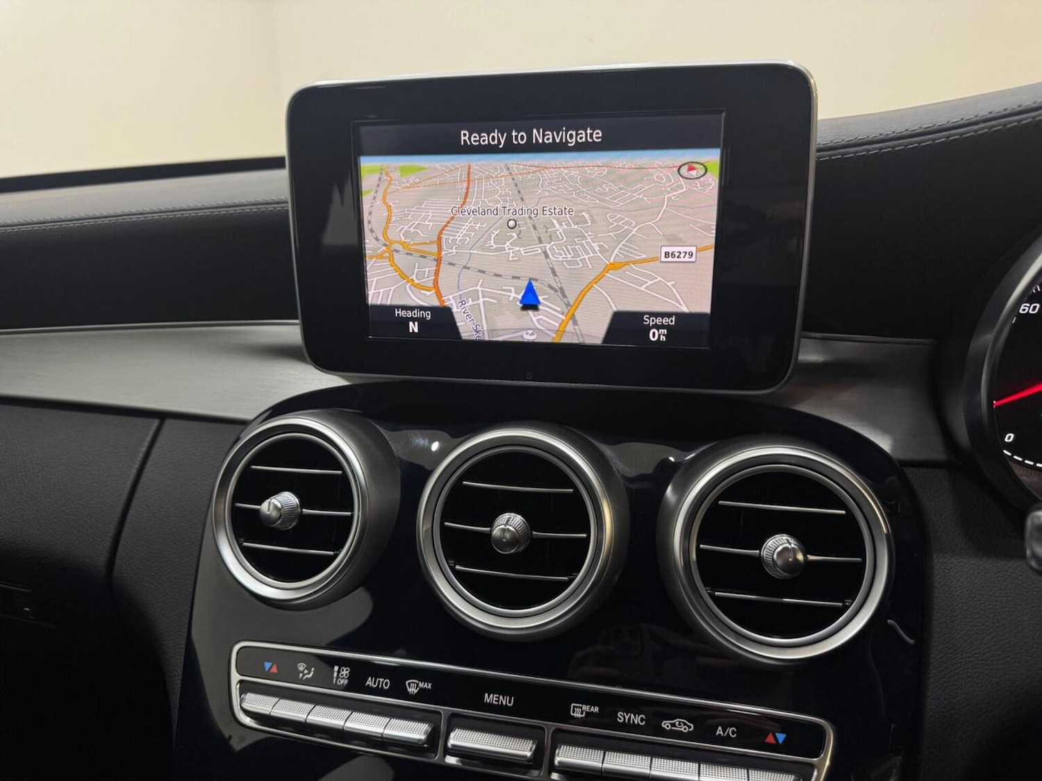 Used Mercedes-Benz C Class 2014 for sale - 78134930: Photo 31