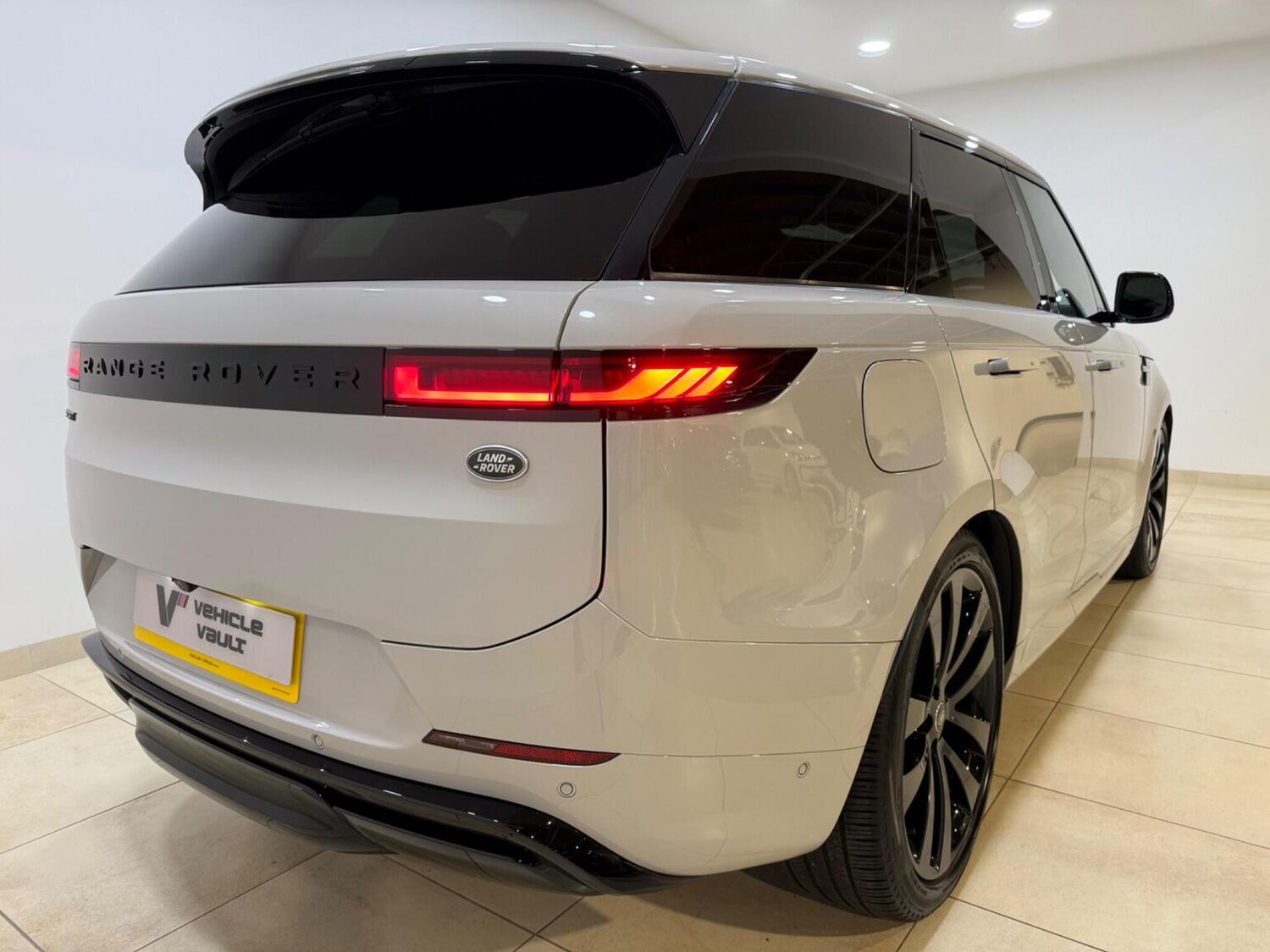 Used Land Rover Range Rover Sport 2023 for sale - 77551383: Photo 12