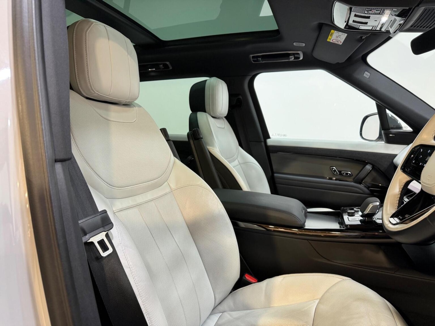 Used Land Rover Range Rover Sport 2023 for sale - 77551383: Photo 15