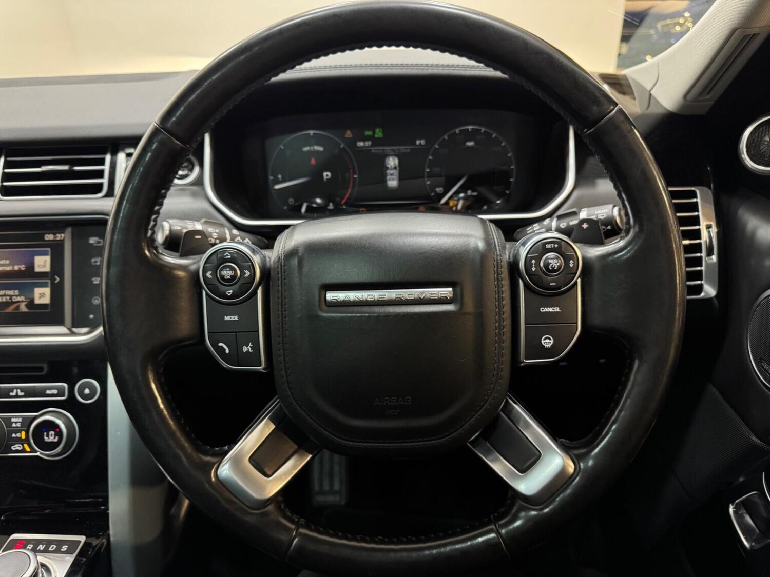 Used Land Rover Range Rover 2016 for sale - 77551388: Photo 9