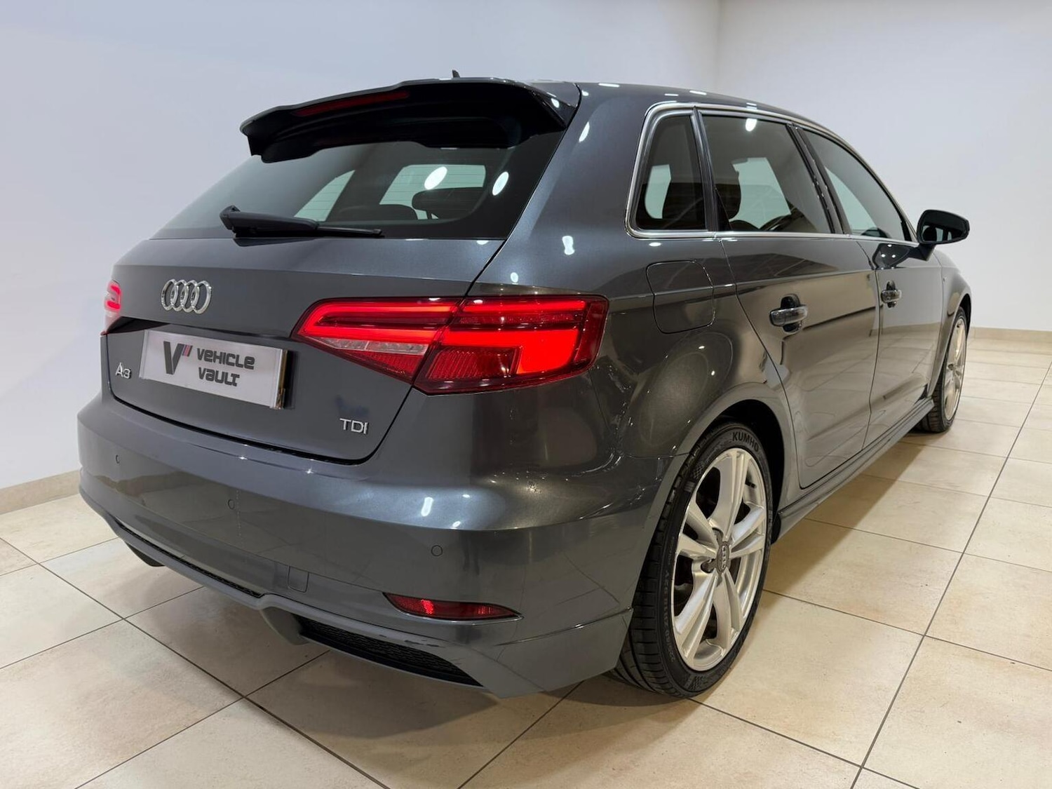 Used Audi A3 2017 for sale - 78045627: Photo 2
